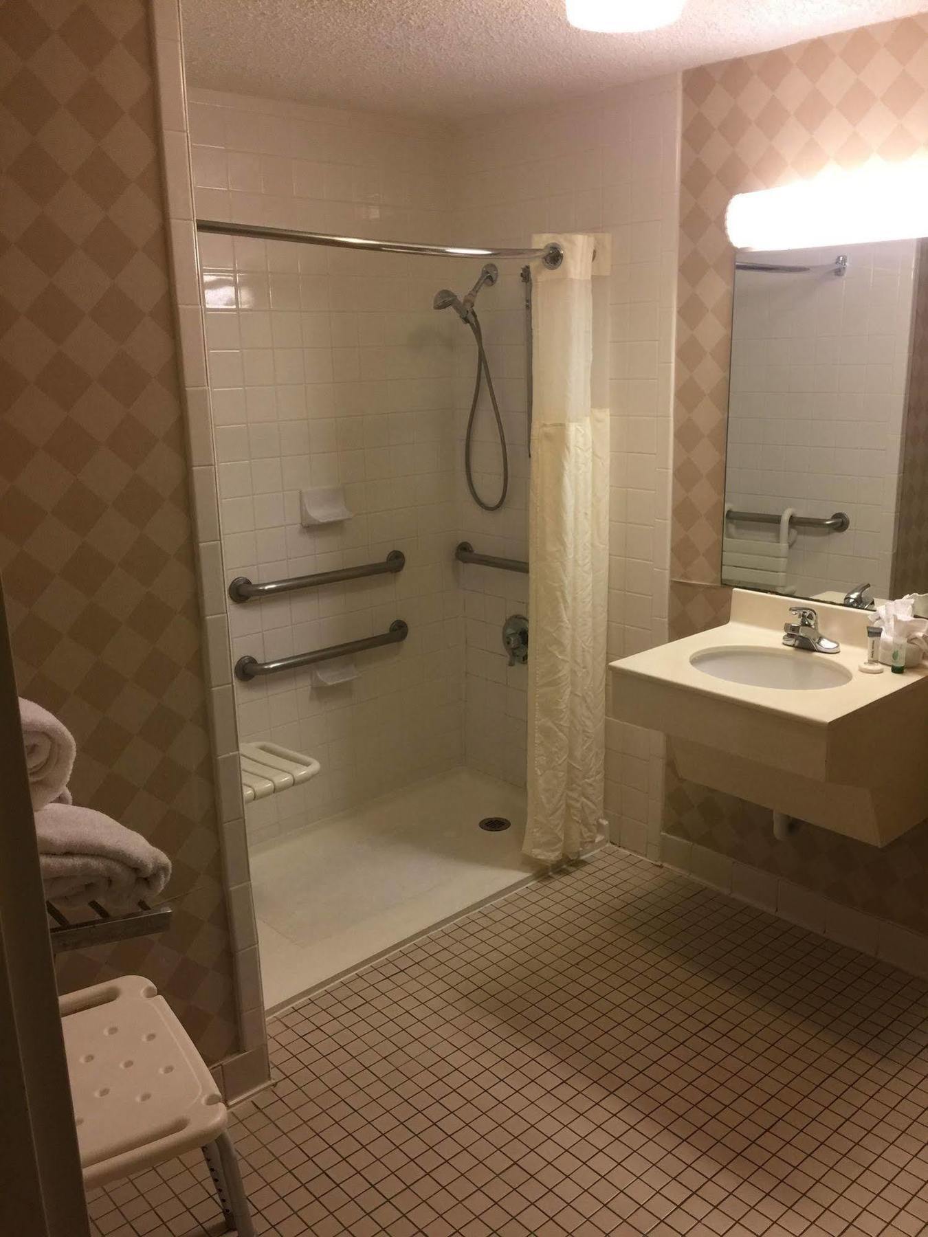 Hotel Fairfield By Marriott & 3*